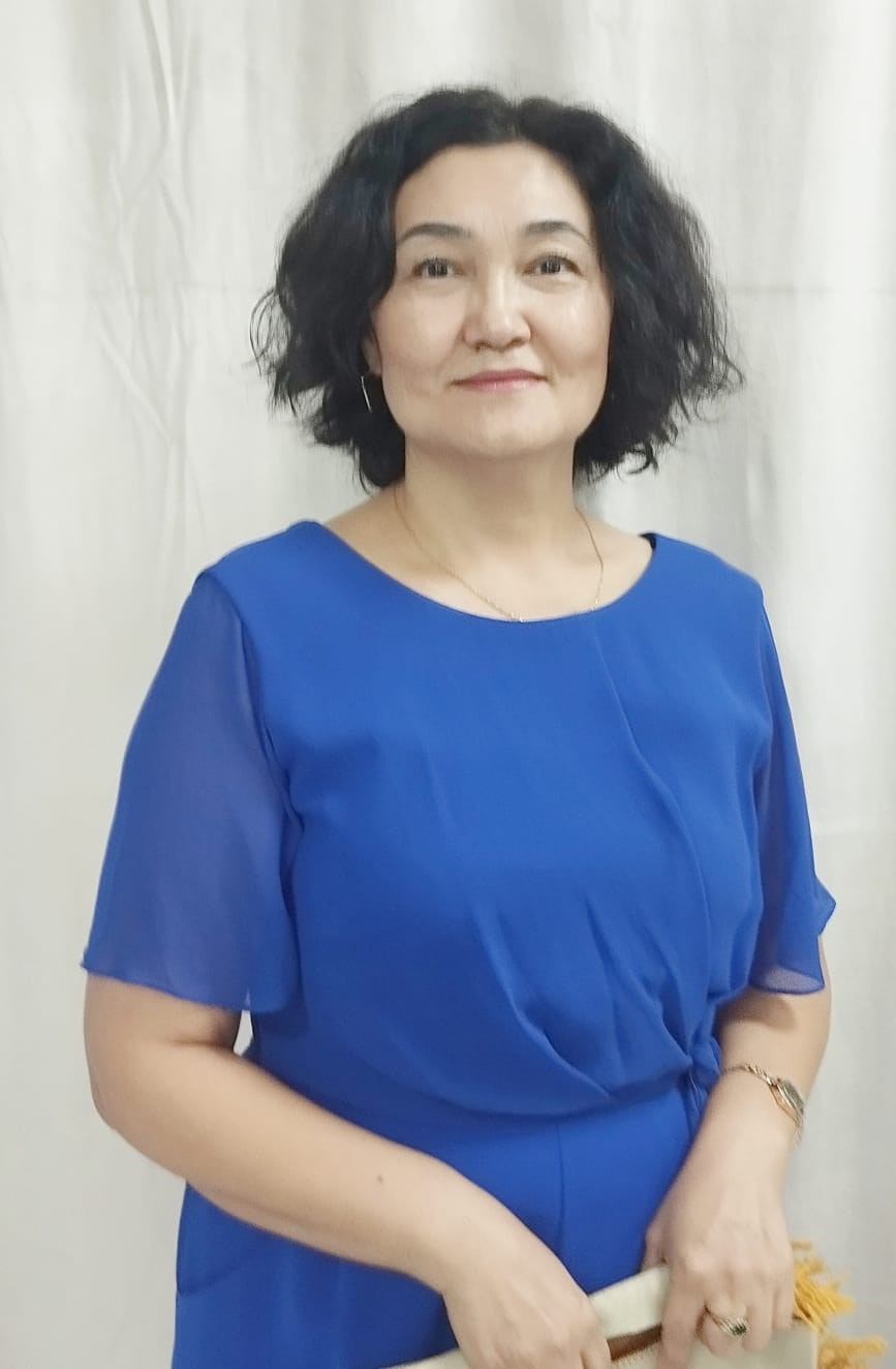 Воспитатель